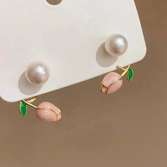 French Roses Earrings - Picture 4 of 9